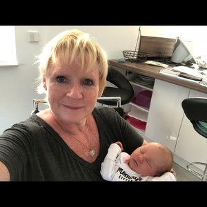 Meet your Posher, Suzanne